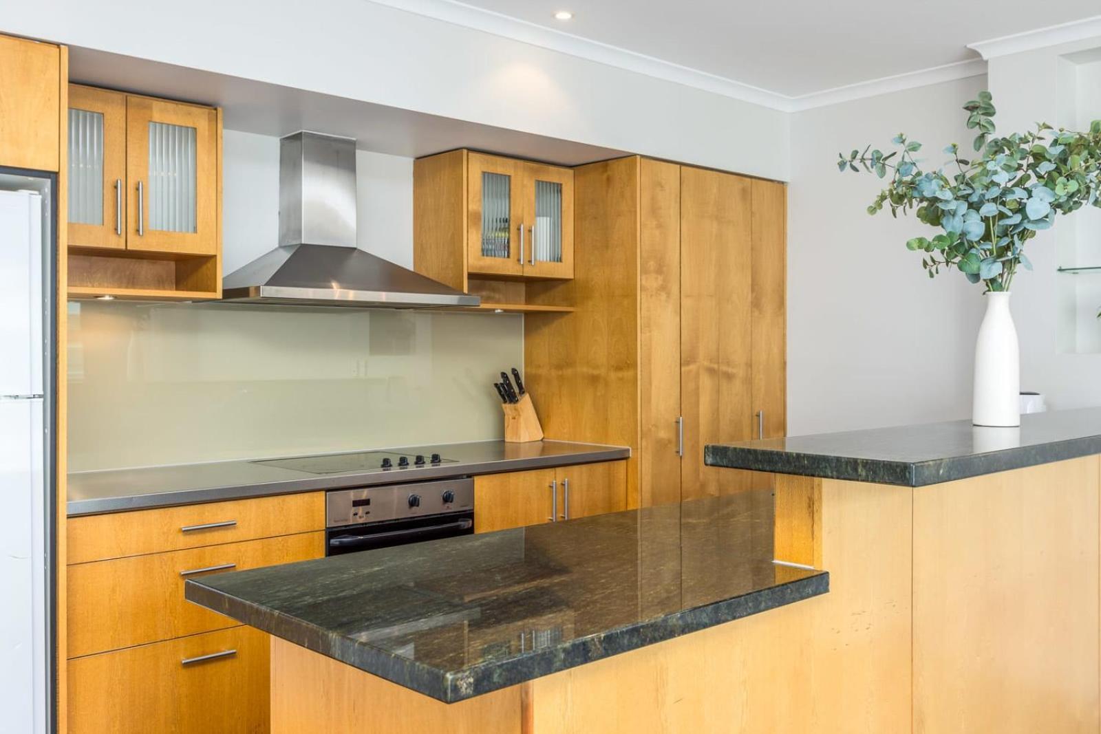 Апартаменты Beautiful Renovated 2 X Bdrm,Perfect Location Окленд Экстерьер фото
