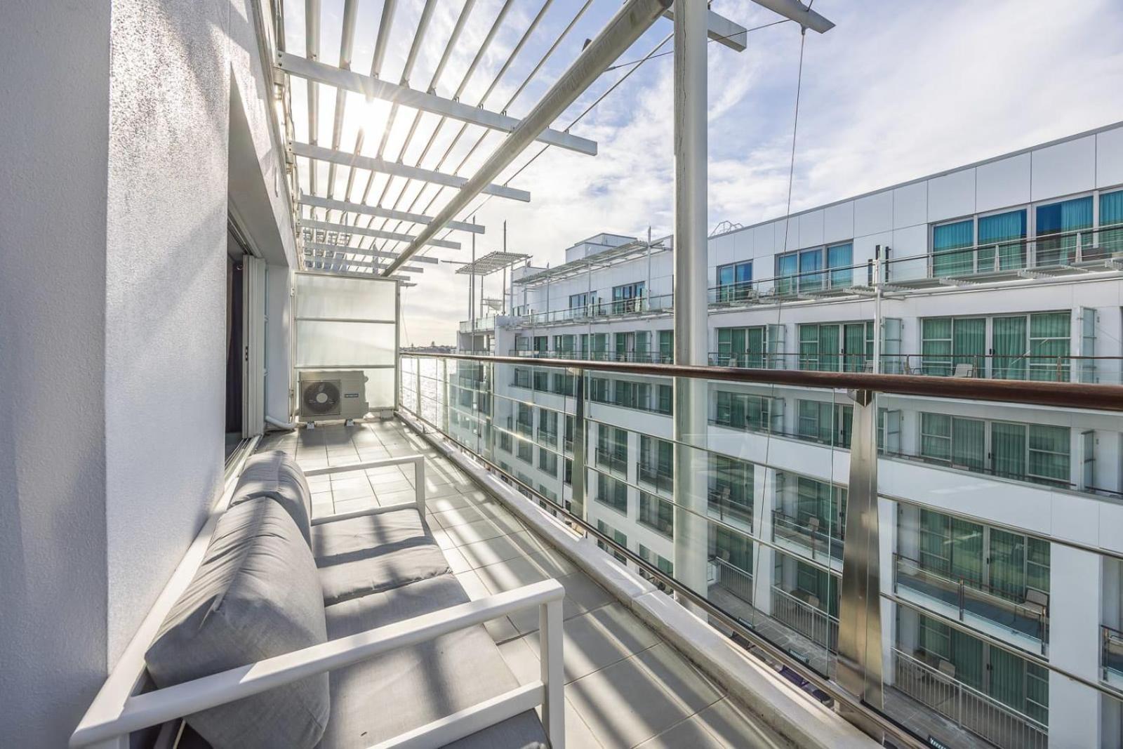 Апартаменты Beautiful Renovated 2 X Bdrm,Perfect Location Окленд Экстерьер фото